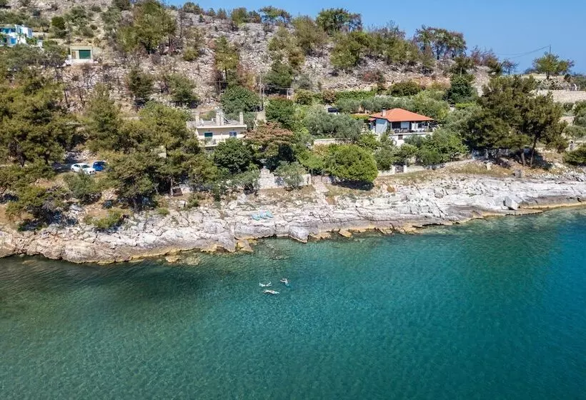 Petra Mare Apartments