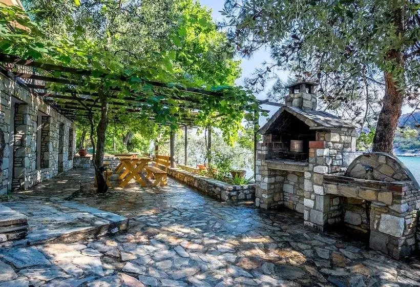 Petra Mare Apartments