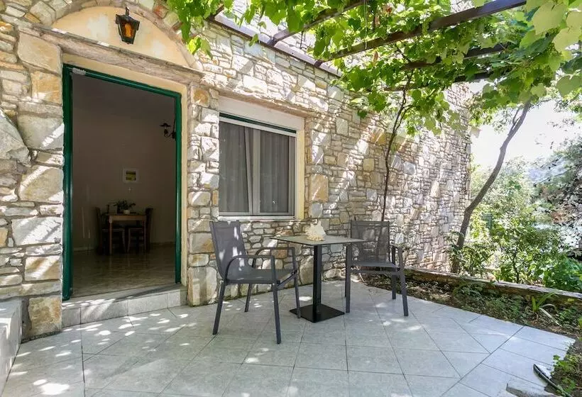 Petra Mare Apartments