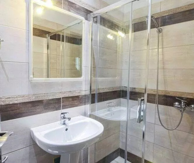 Petra Mare Apartments