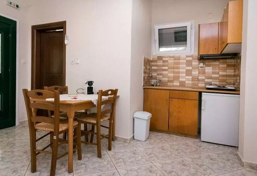 Petra Mare Apartments