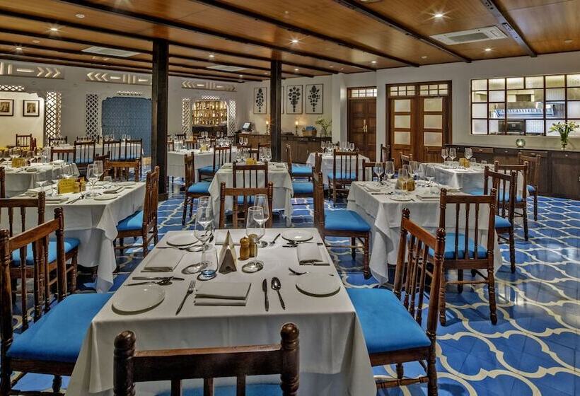 אתר נופש Saraca Hotel Lucknow