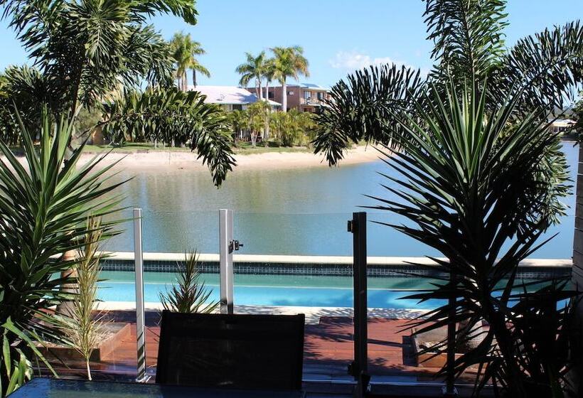 Saltwater Villas  Pet Friendly Accommodation