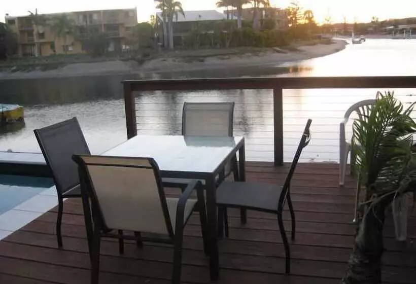 Saltwater Villas  Pet Friendly Accommodation