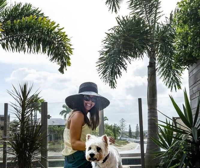 Saltwater Villas  Pet Friendly Accommodation