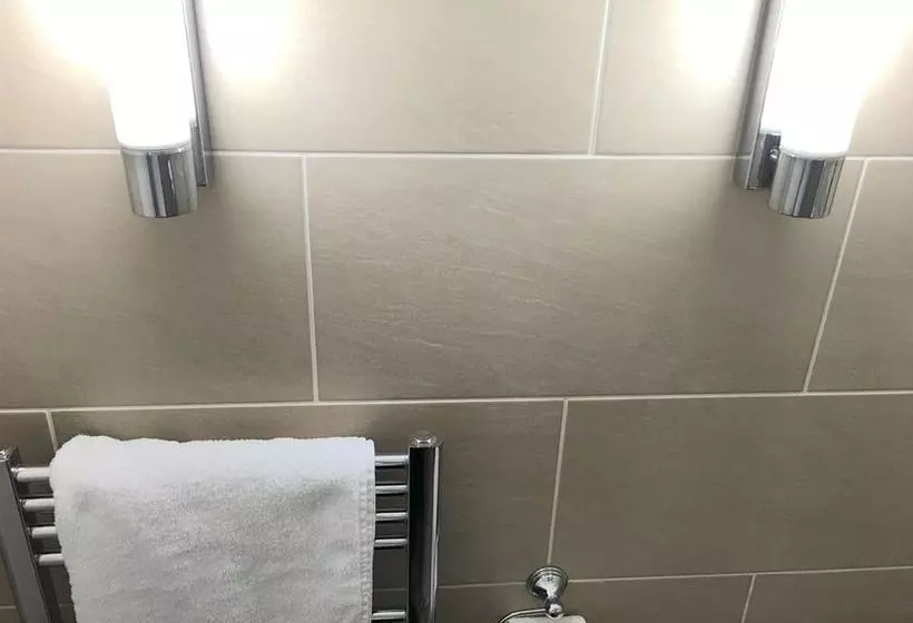 Westminster Studio Apartment