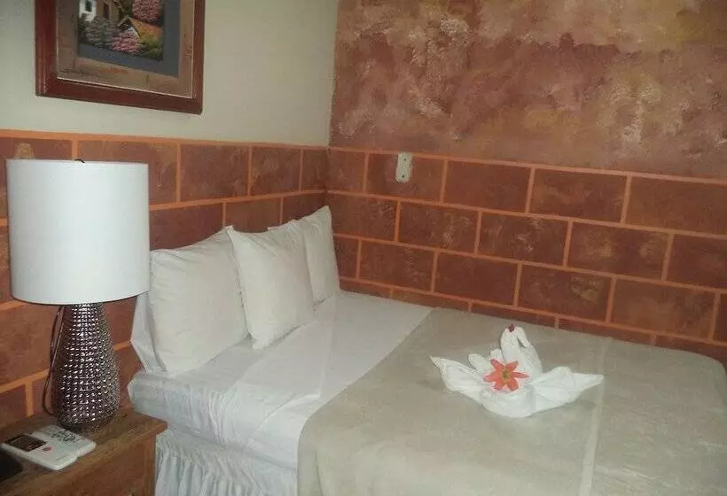 تختخواب و صبحانه La Posadita De Bolonia