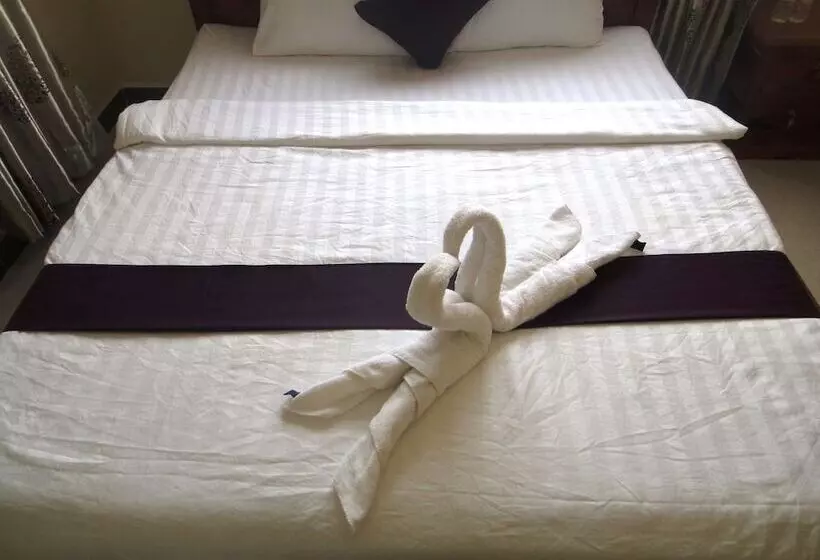هتل Khemra I Guesthouse