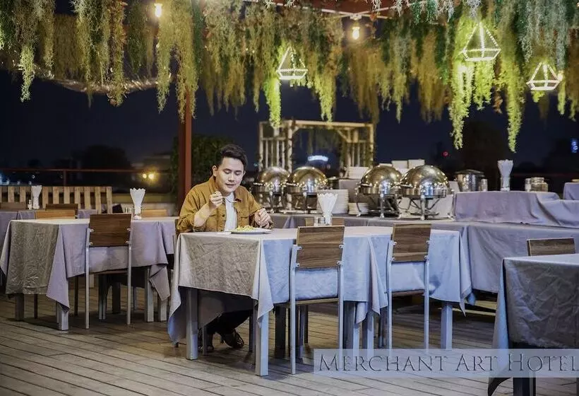 هتل Merchant Art Boutique