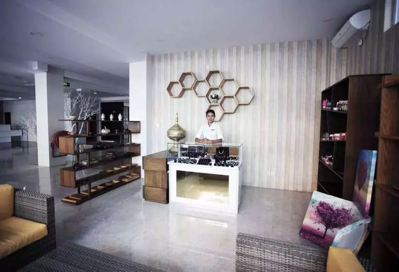هتل Merchant Art Boutique