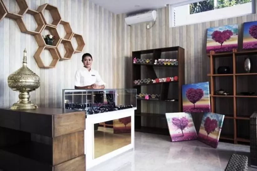 هتل Merchant Art Boutique