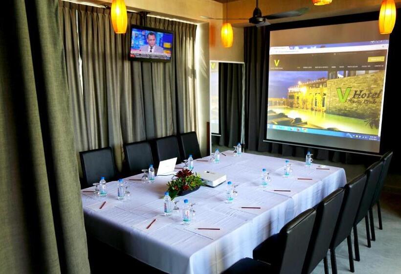 V Hotel Phnom Penh