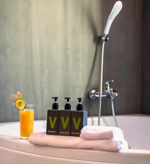 V Hotel Phnom Penh