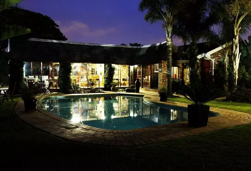 پانسیون Amani Guest Lodge