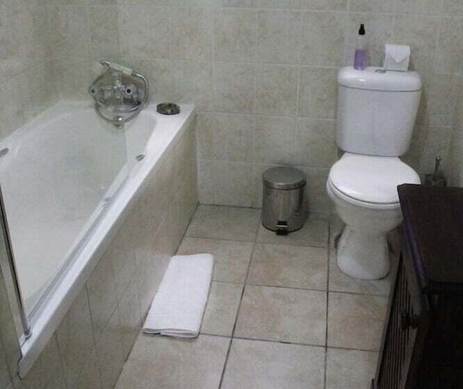 膳宿费 Amani Guest Lodge