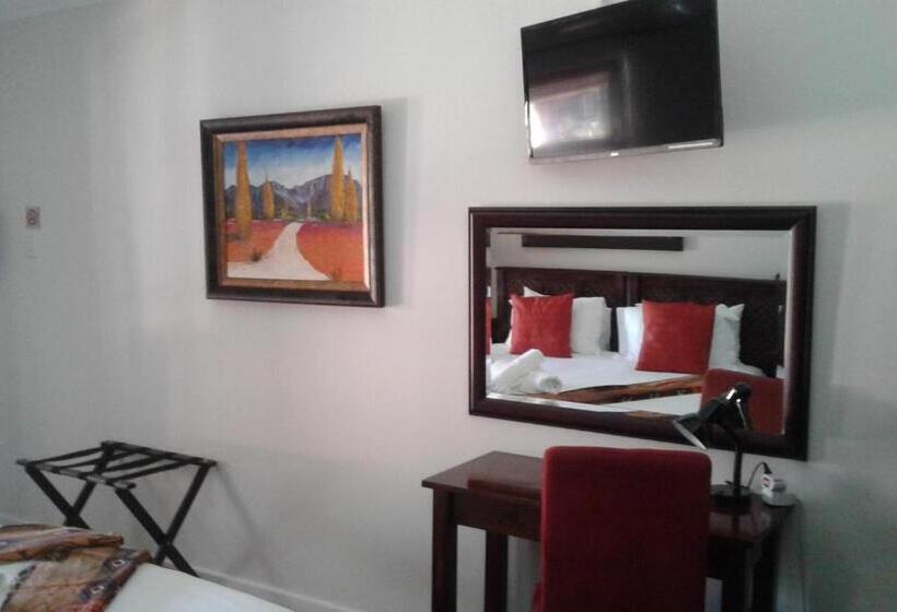 膳宿费 Amani Guest Lodge