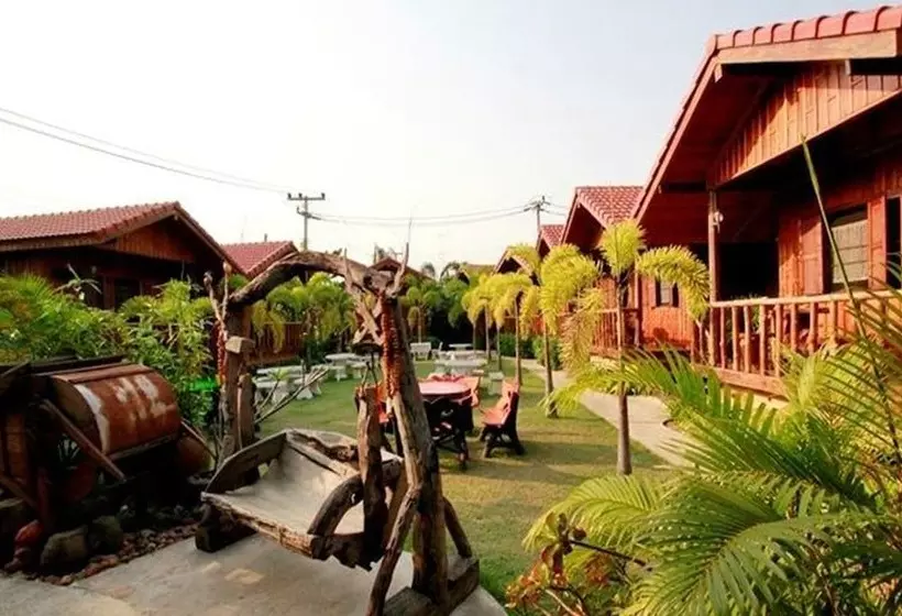 پانسیون J & J Guesthouse