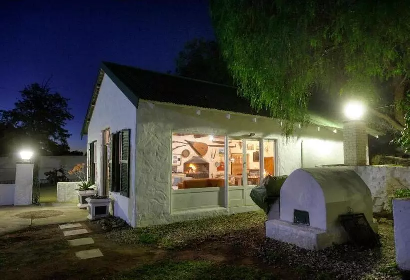 Majatalo The Willow Historical Guest House