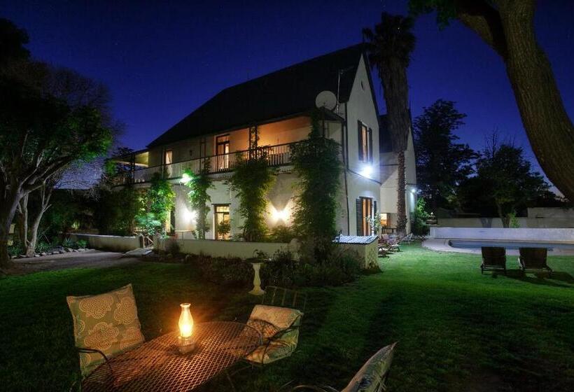 بنسيون The Willow Historical Guest House