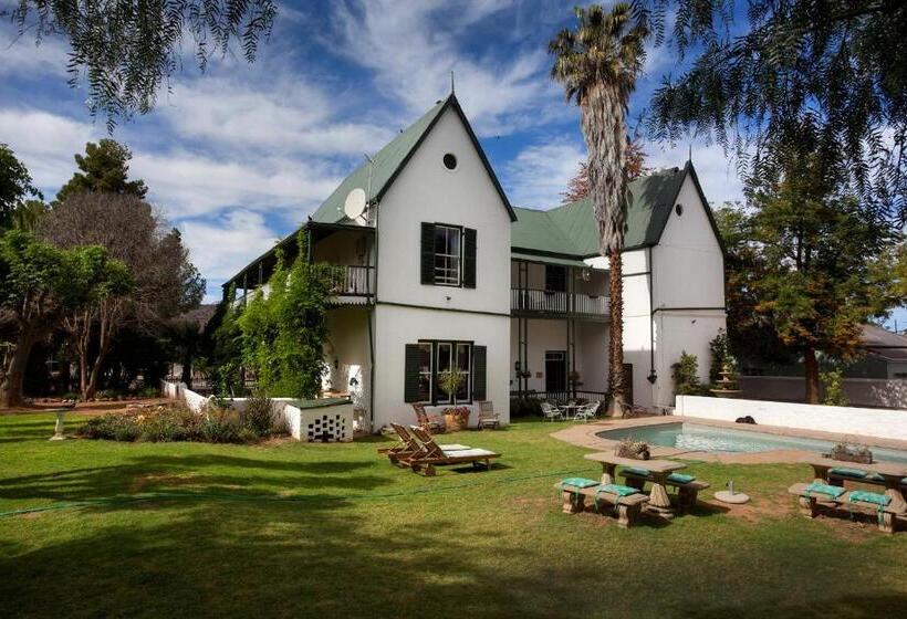 بنسيون The Willow Historical Guest House