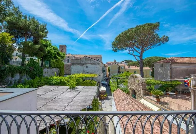 Ravello House