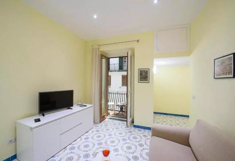 Ravello House