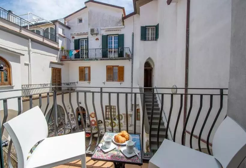 Ravello House