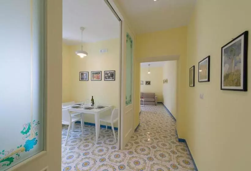 Ravello House
