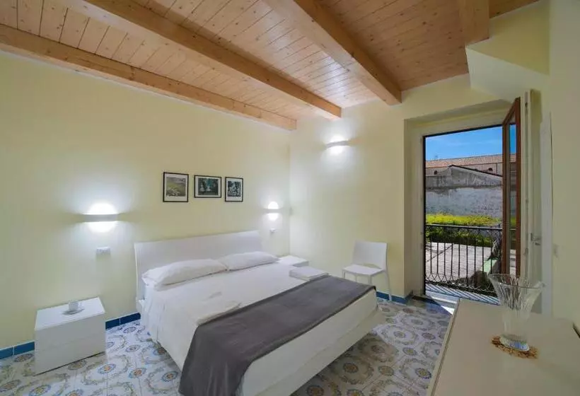 Ravello House