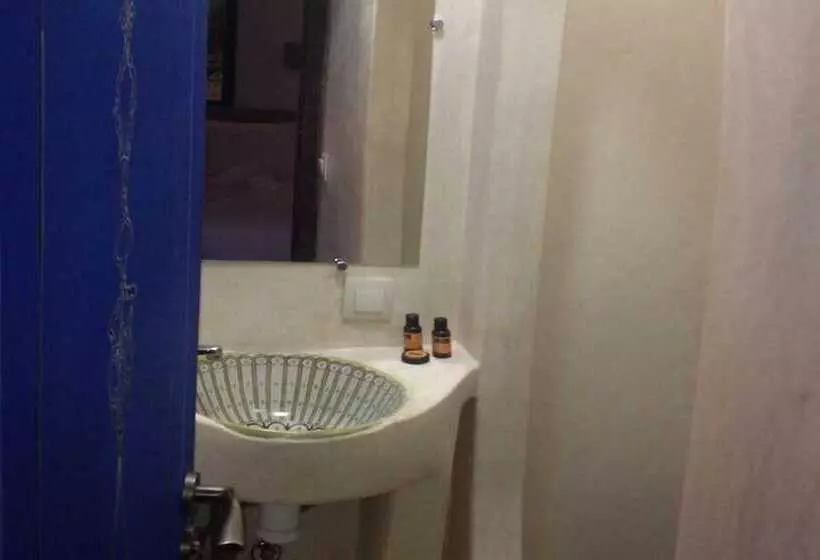 Riad Zaitouna Chaouen