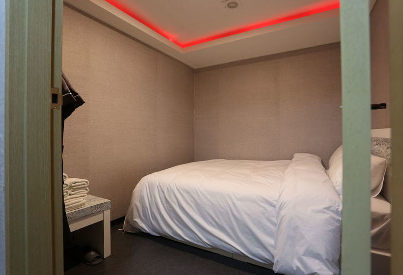 Hotel Top Myeongdong