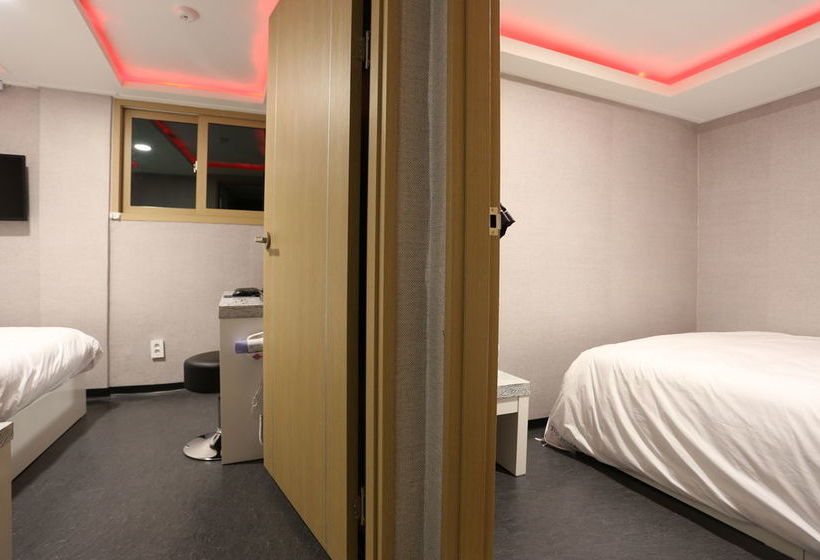 Hotel Top Myeongdong