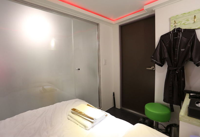 Hotel Top Myeongdong