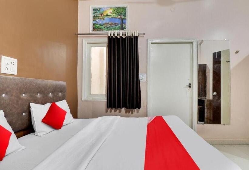 هتل The Mangalam Guest House