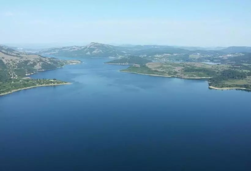 ペンション стаи за гости La Place студен кладенец