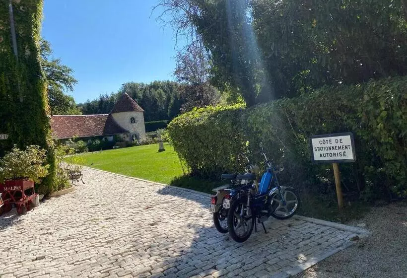 Aamiaismajoitus (B&B) L’orangerie De Malpas