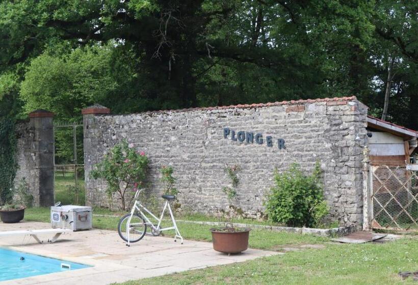 مبيت وإفطار L’orangerie De Malpas