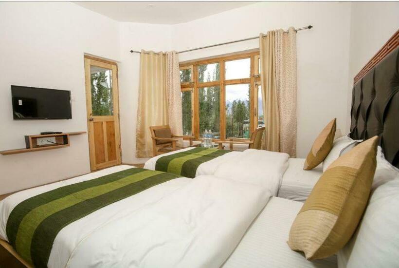 בית מלון כפרי Lonchay Villa