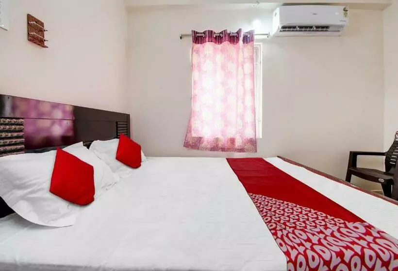 ホテル Oyo Flagship 81409  Surya Prabha