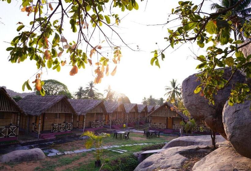 بنسيون Hampi Crzy Panda