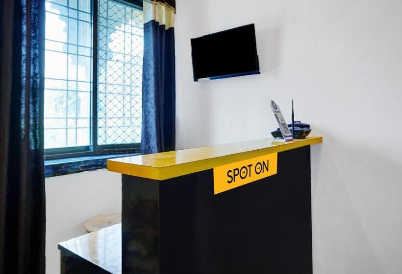 Spot On Hotel Raj Villa