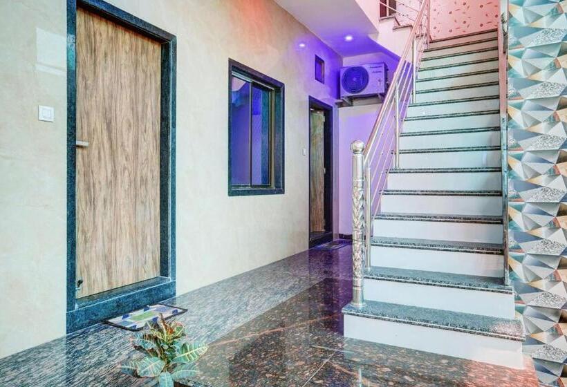 Spot On Hotel Raj Villa