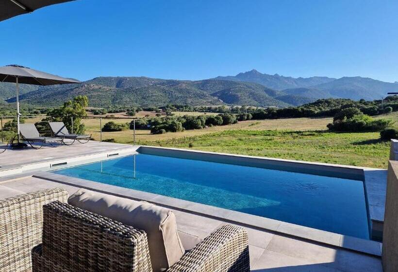 فندق Le Petit Hôtel De Pianottoli Caldarello