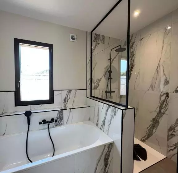 Hotelli Le Petit Hôtel De Pianottoli Caldarello