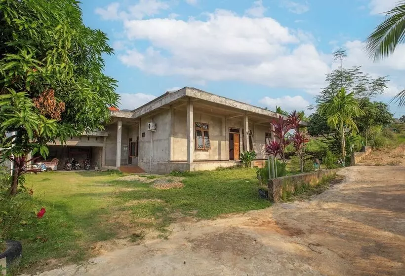 ホテル Oyo 92587 Homestay Romauli Kampung Radja