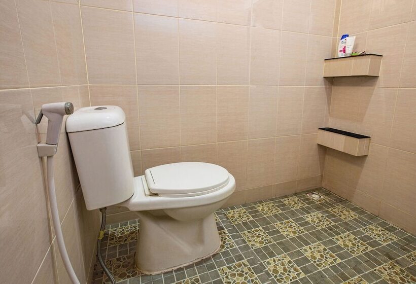 בית מלון כפרי Oyo 92587 Homestay Romauli Kampung Radja