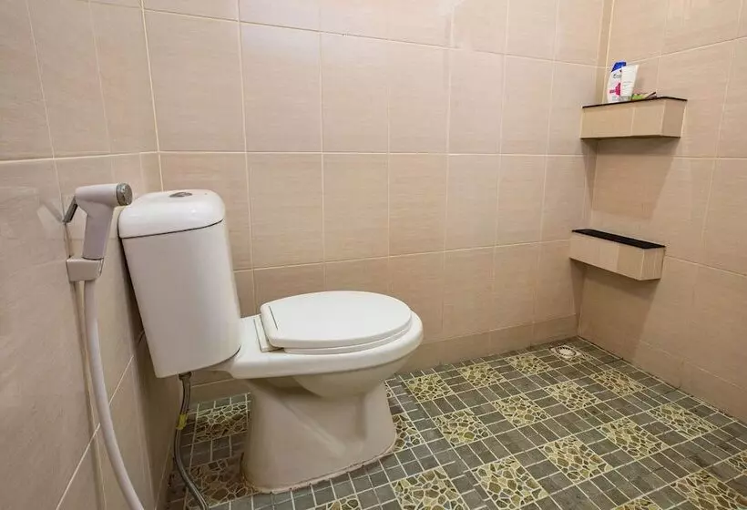 ホテル Oyo 92587 Homestay Romauli Kampung Radja