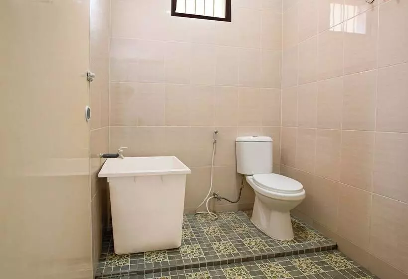 ホテル Oyo 92587 Homestay Romauli Kampung Radja