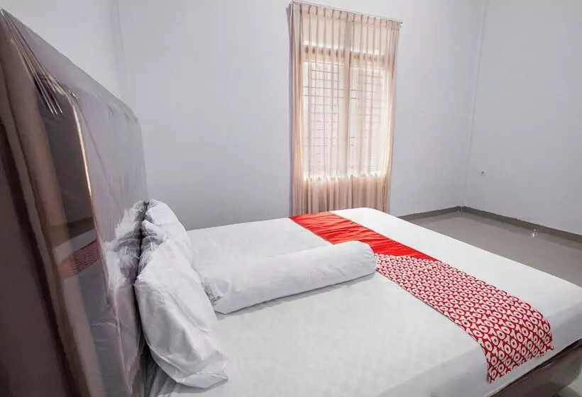 ホテル Oyo 92587 Homestay Romauli Kampung Radja