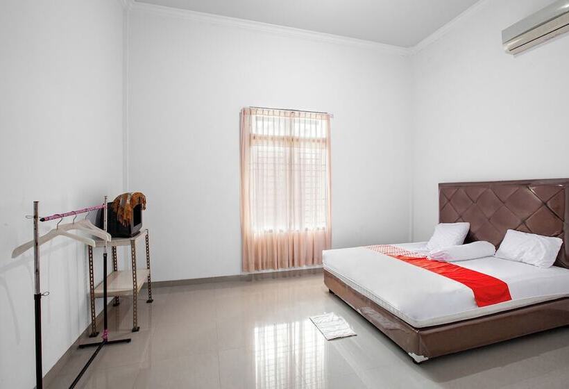 בית מלון כפרי Oyo 92587 Homestay Romauli Kampung Radja